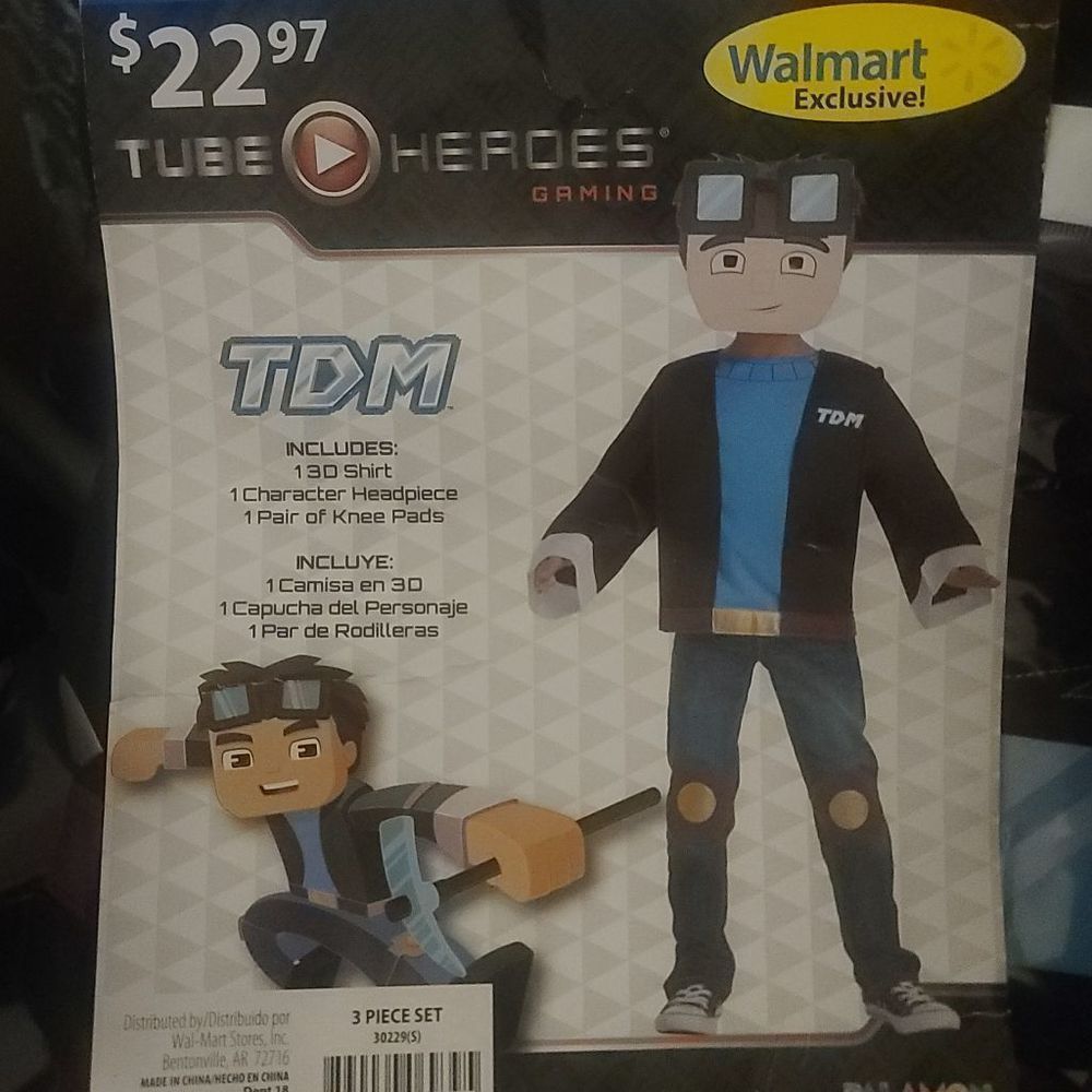 New Boy's Tube Heroes Dan TDM Costume
Size small 4-6